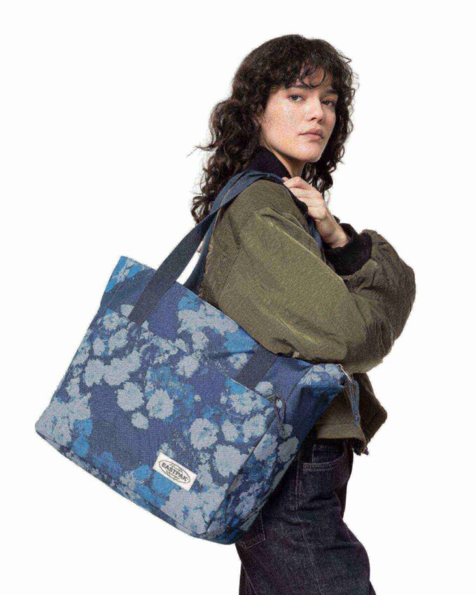 CARRY TOTE BAG