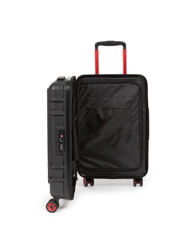 RESIST’R ZIP CABIN